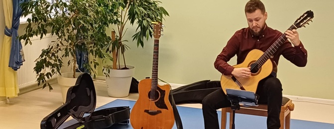 Külas käis kitarrist Sulo Kiivit
